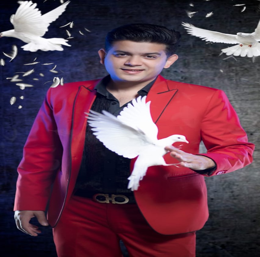 famous magician noida