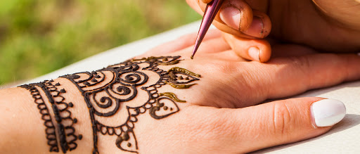 famous mehndi artist noida