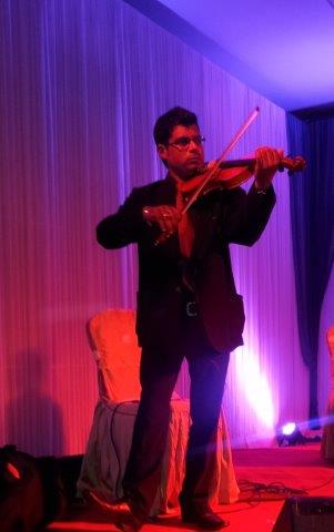 male solo musician noida