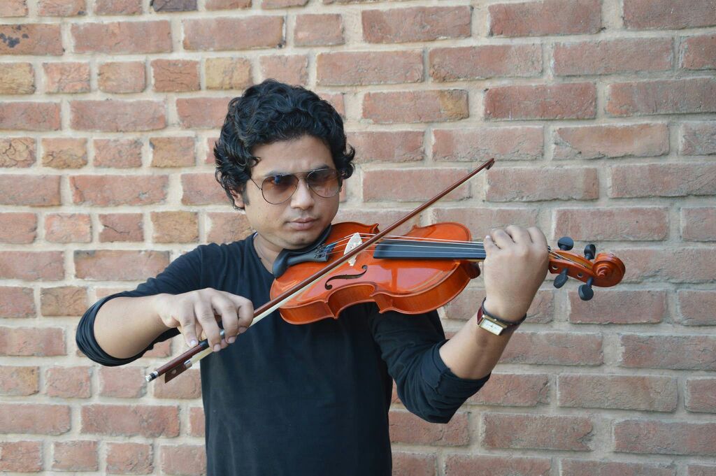 best violin player noida